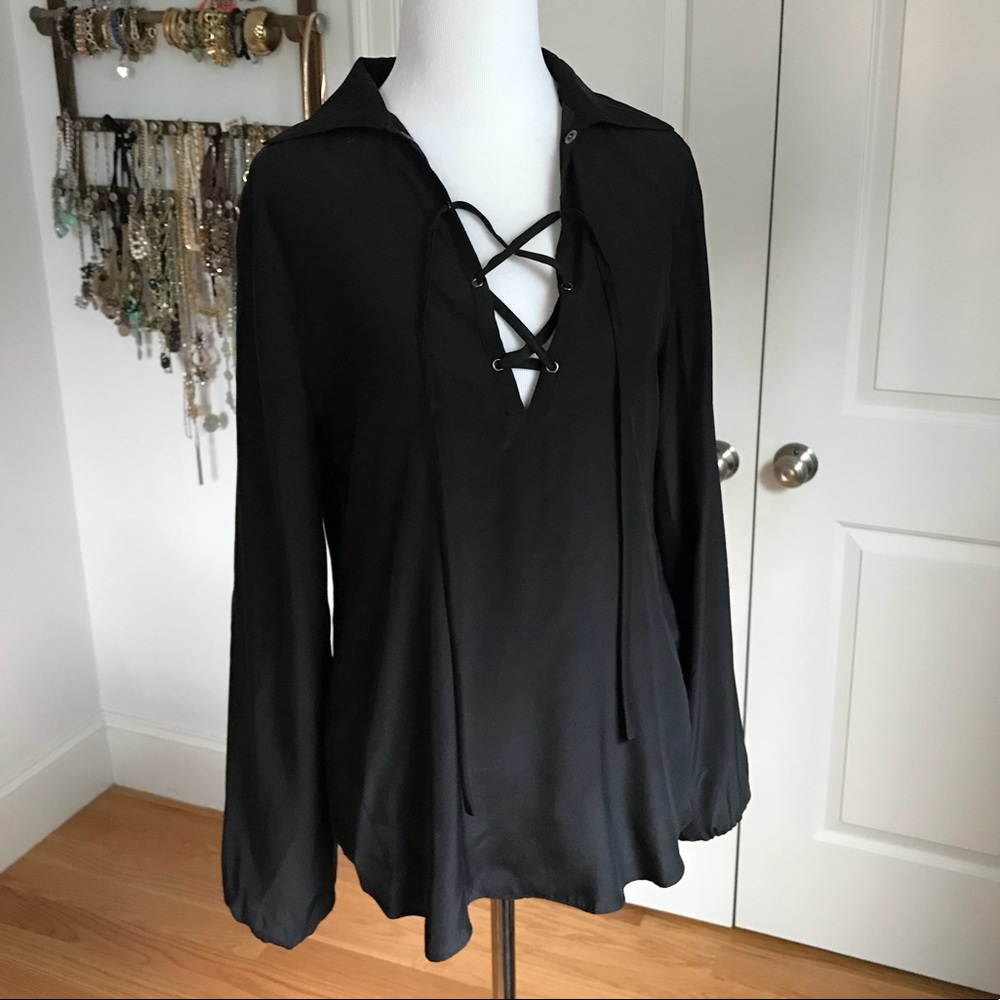 *Never Worn* Frame Denim Le Lace Up Blouse Noir